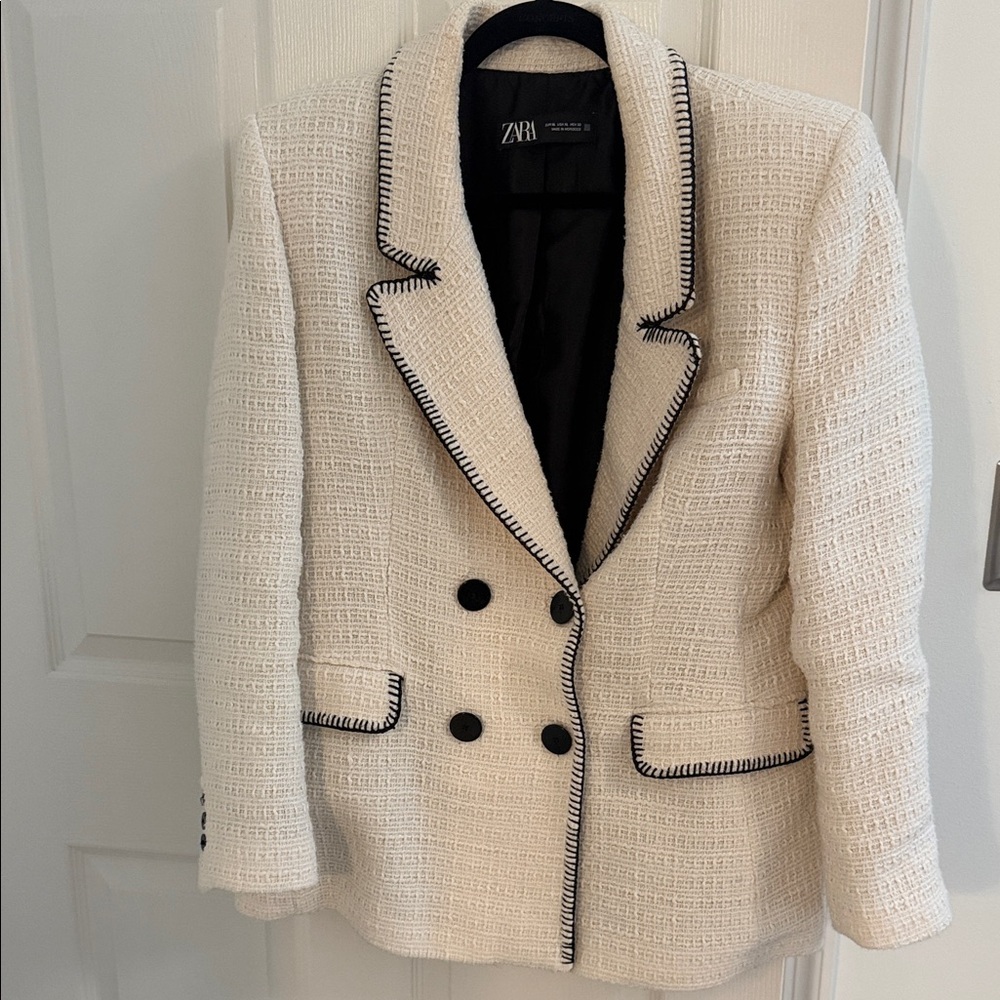 Zara Ivory Textured Blazer with Black Accents